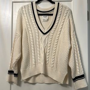 A&F v neck sweater